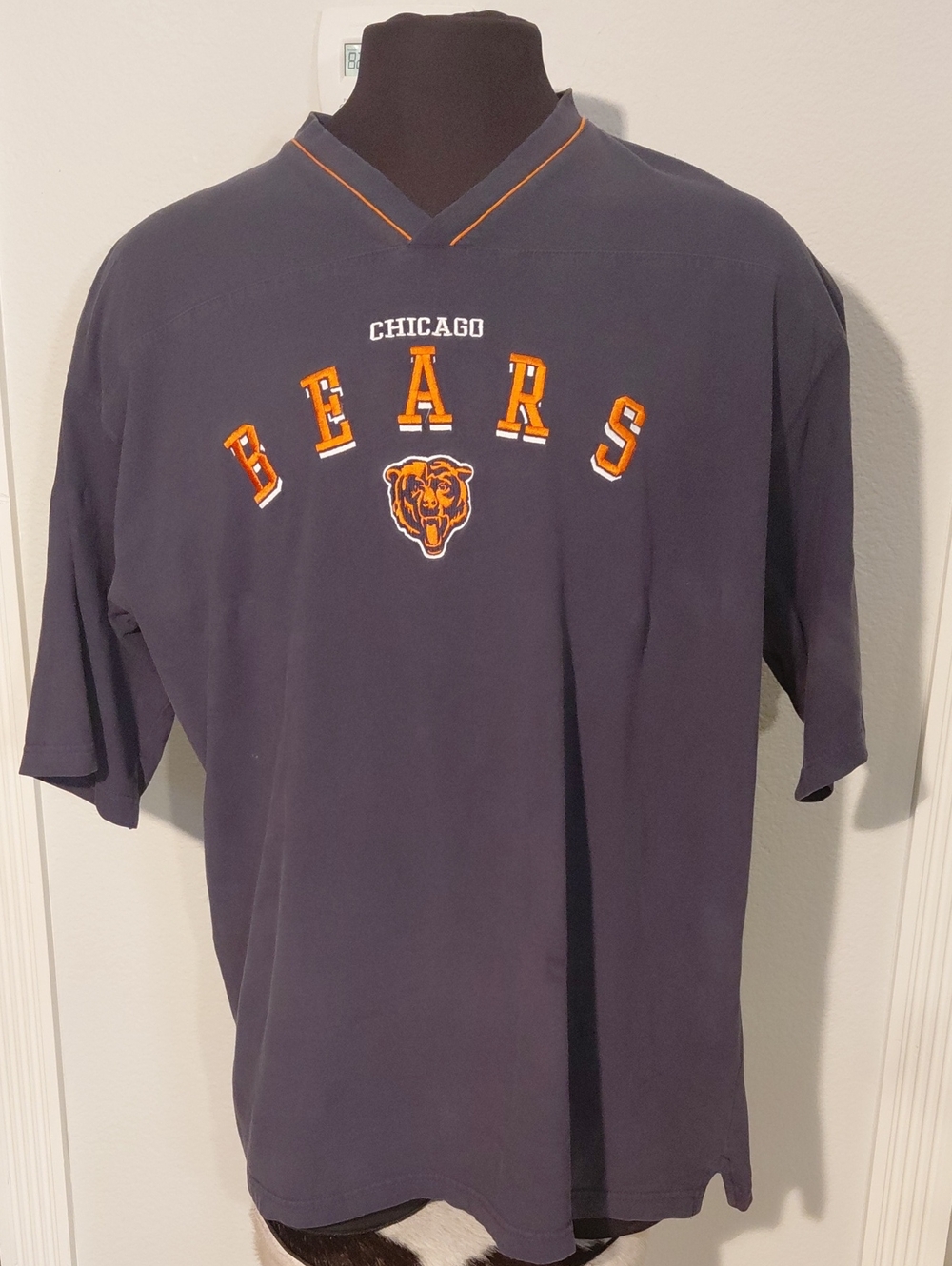 NFL Chicago Bears Short-Sleeve V-Neck Shirt
